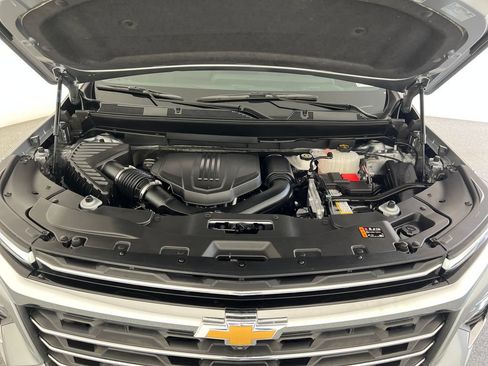 Used 2024 Chevrolet Traverse LT w/ Enhanced Driving Package FWD image 23