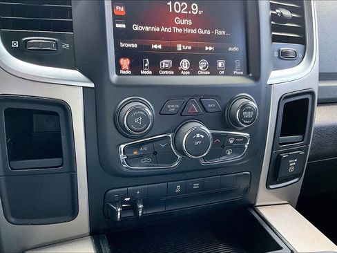 Used 2014 RAM 2500 SLT w/ Luxury Group image 14