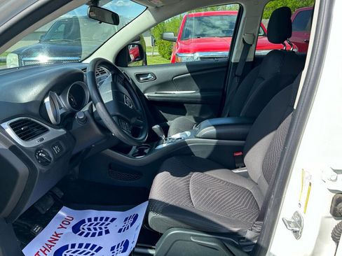 Used 2017 Dodge Journey SE image 11