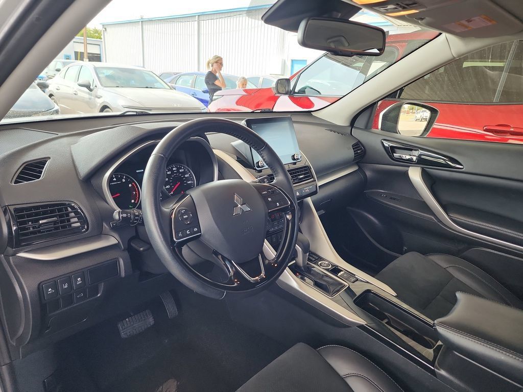 Used 2024 Mitsubishi Eclipse Cross SE AWD/4WD image 13