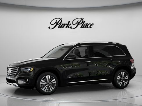 New 2026 Mercedes-Benz GLB 250 image 3