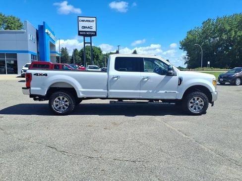 Used 2017 Ford F350 XLT w/ XLT Premium Package AWD/4WD image 2