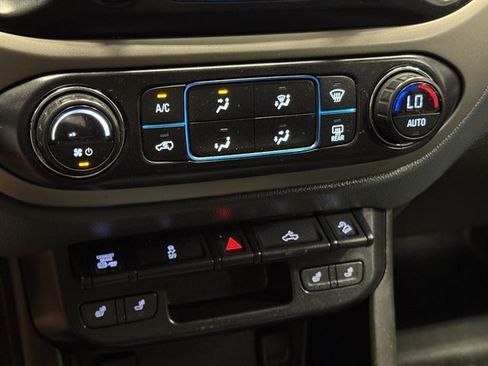 Used 2016 Chevrolet Colorado Z71 AWD/4WD image 32
