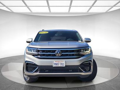 Used 2020 Volkswagen Atlas Cross Sport SE w/ Panoramic Sunroof Package