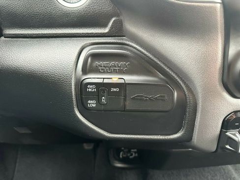 Used 2019 RAM 2500 Big Horn AWD/4WD image 15