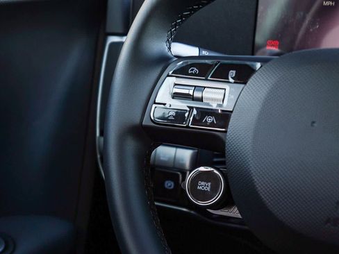 New 2026 Hyundai Ioniq 5 SEL image 18