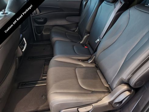 New 2026 Kia Carnival SX w/ SX Dark Edition Package image 24