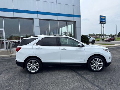 Used 2020 Chevrolet Equinox Premier AWD/4WD image 2