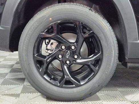 New 2026 Chevrolet Trax LT FWD image 25