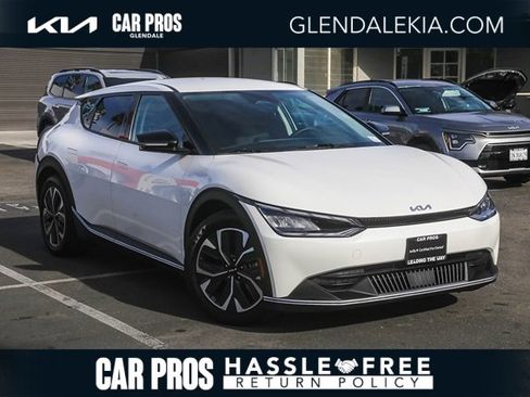 Certified 2024 Kia EV6 Light image 1