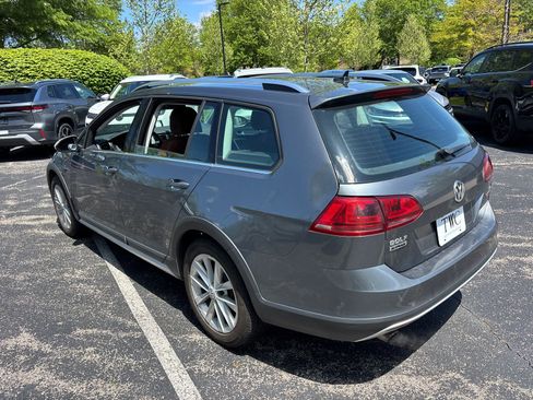 Used 2017 Volkswagen Golf Alltrack S AWD/4WD image 7