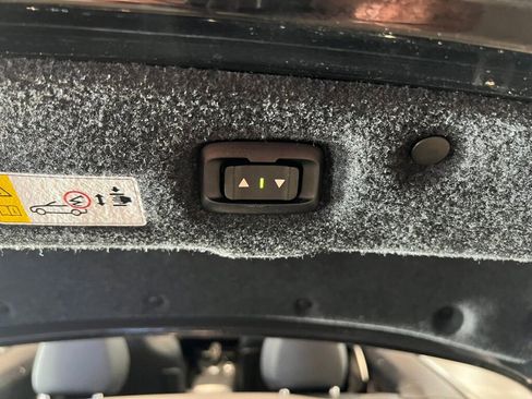 Used 2018 BMW 430i Convertible image 28