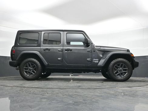 Used 2020 Jeep Wrangler Unlimited Sport image 32