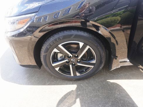 Used 2024 Nissan Sentra SV image 24