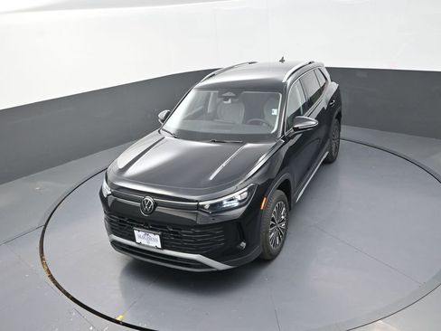 New 2026 Volkswagen Tiguan S AWD/4WD image 15