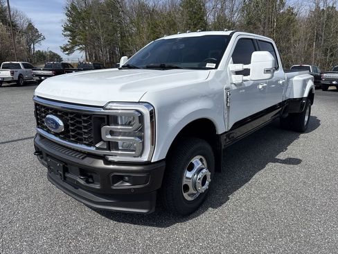 Used 2024 Ford F350 King Ranch image 3