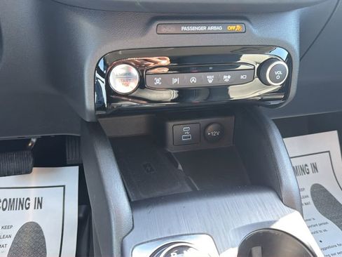 Used 2023 Ford Escape Platinum AWD/4WD image 39