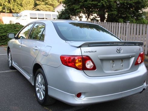 Used 2009 Toyota Corolla S w/ Sport Pkg FWD image 4