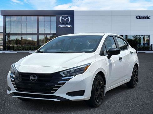 Used 2025 Nissan Versa S w/ Trunk Package FWD image 7