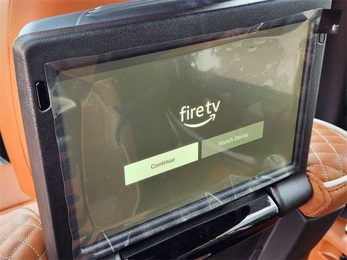 New 2026 Chrysler Pacifica Pinnacle image 22