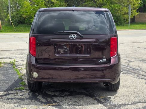 Used 2008 Scion xB FWD image 5