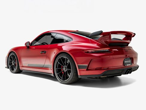 Used 2019 Porsche 911 GT3 RWD image 4
