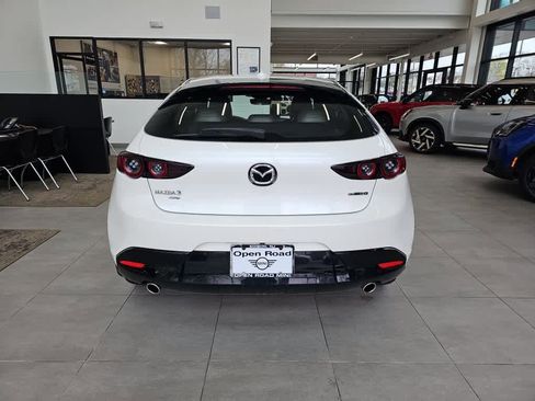 Used 2019 MAZDA MAZDA3 AWD Hatchback w/ Preferred Pkg image 2
