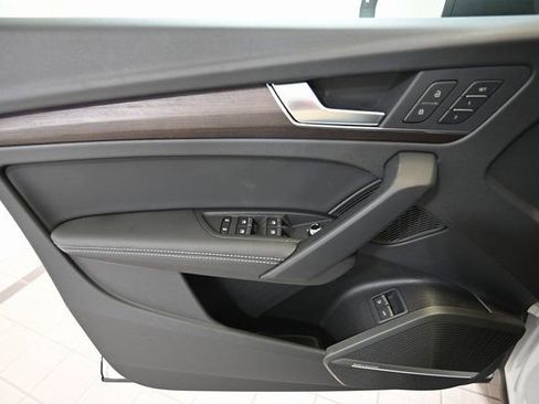 New 2025 Audi Q5 e Premium Plus image 23