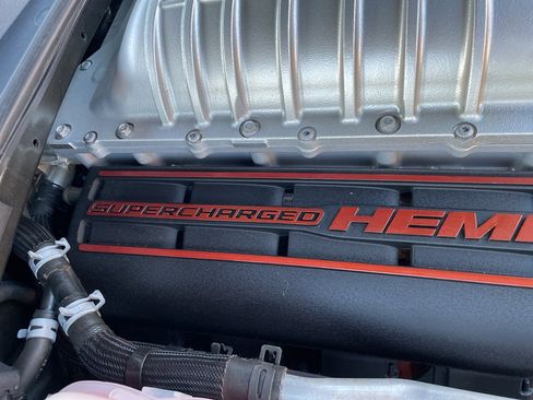 Used 2020 Dodge Challenger SRT Hellcat image 10