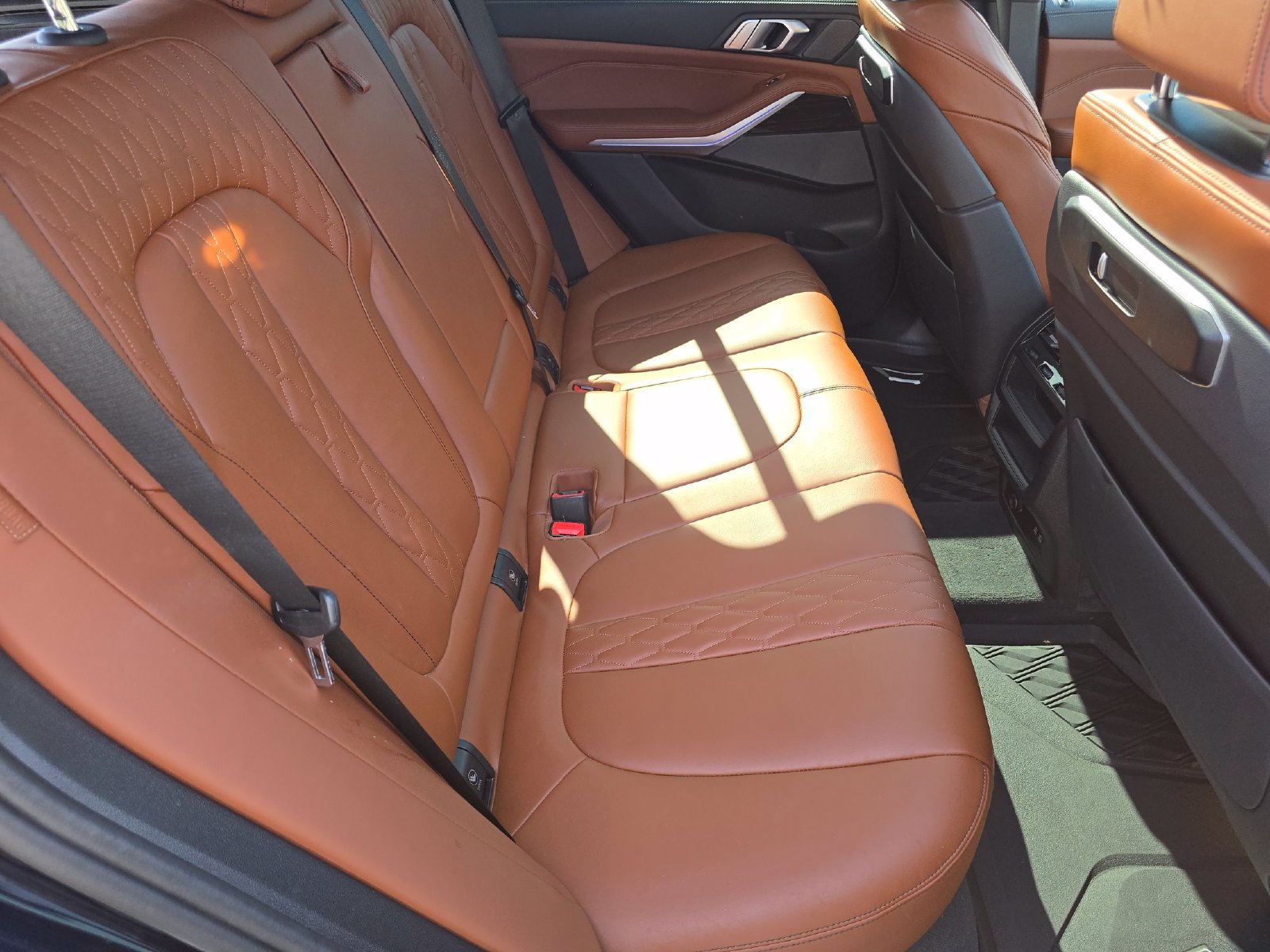 Used 2024 BMW X5 xDrive40i w/ M Sport Package AWD/4WD image 23