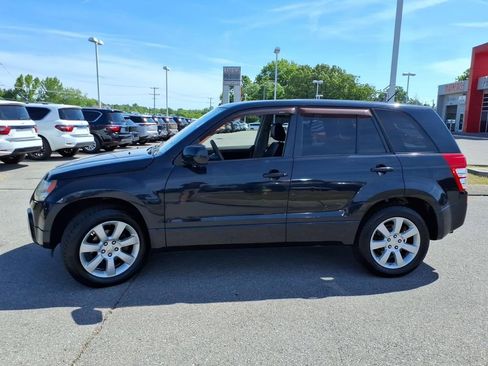 Used 2012 Suzuki Grand Vitara Premium RWD image 15