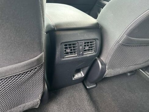 Used 2024 Toyota 4Runner TRD Off-Road AWD/4WD image 18