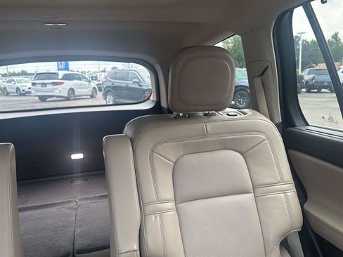 Used 2020 Lincoln Aviator Reserve w/ Equipment Group 202A AWD/4WD image 16