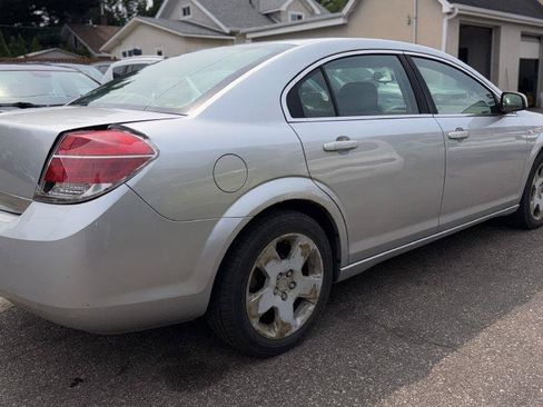 Used 2009 Saturn Aura XE FWD image 4