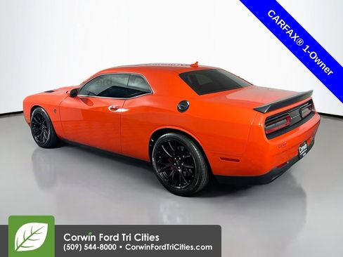Used 2016 Dodge Challenger SRT Hellcat image 10