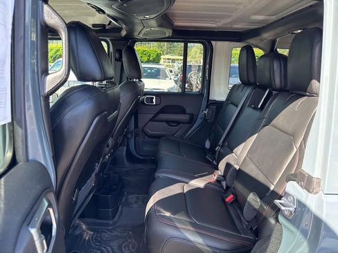 Used 2026 Jeep Wrangler Unlimited Rubicon w/ Safety Group AWD/4WD image 7