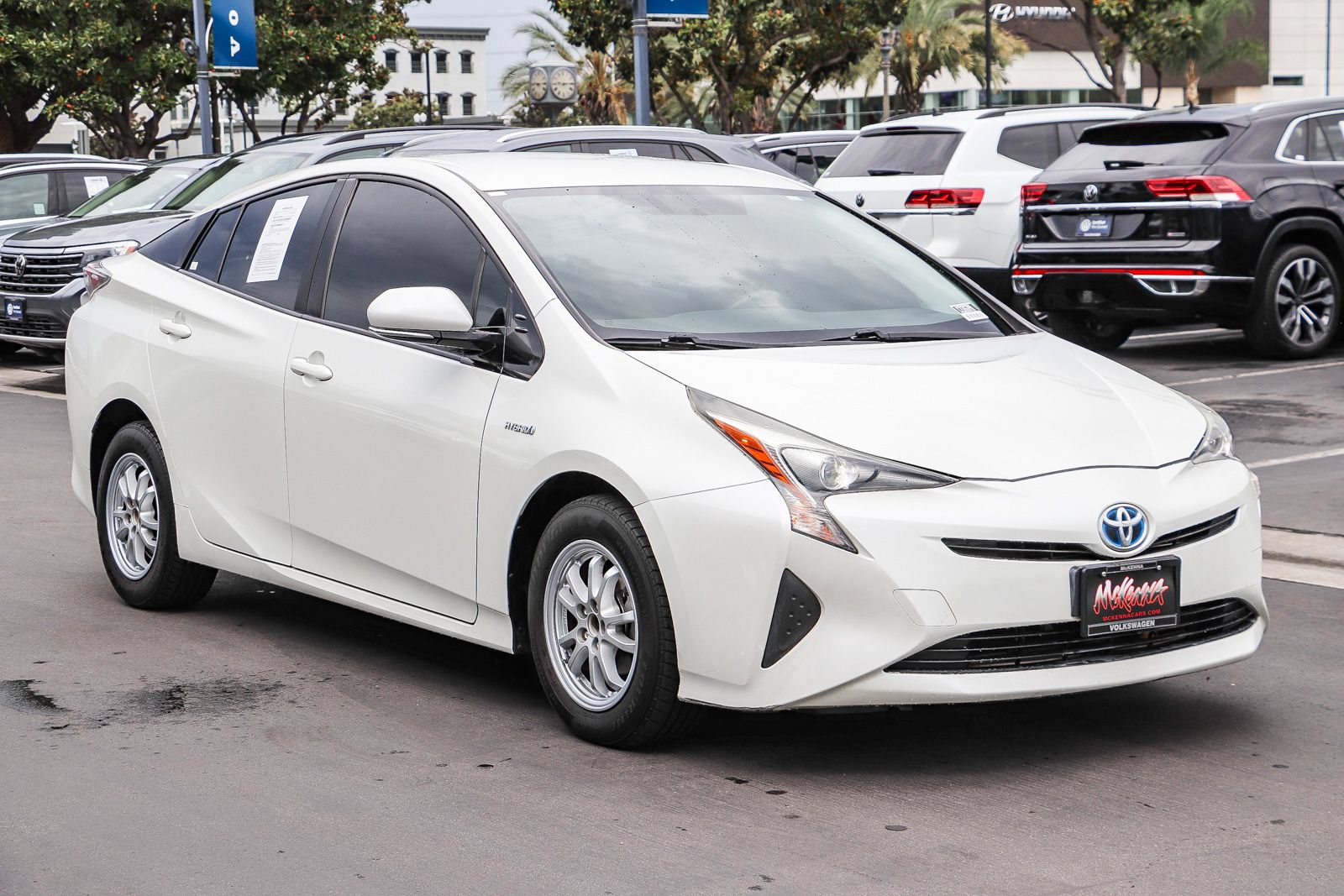 Used 2016 Toyota Prius Three FWD image 3