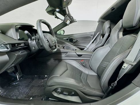 Used 2023 Chevrolet Corvette Z06 w/ Stealth Interior Trim Package RWD image 17