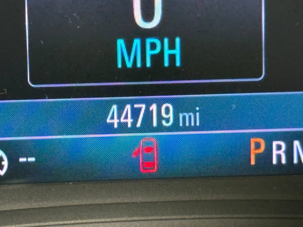 Used 2019 Buick Encore Preferred w/ Safety Package FWD image 24
