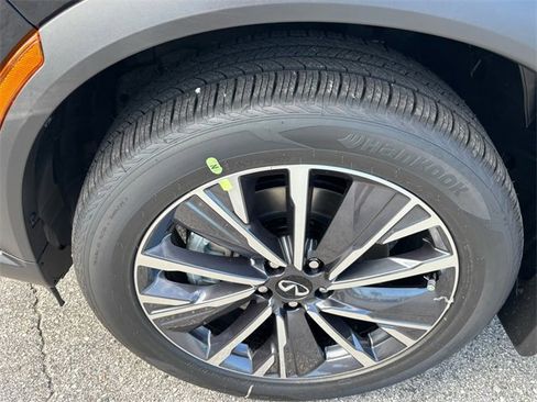 New 2026 INFINITI QX60 Luxe w/ Cargo Package image 10