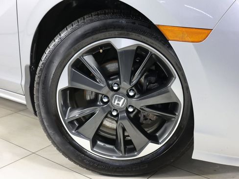 Used 2023 Honda Odyssey Elite image 15