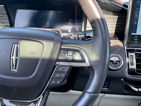 Used 2023 Lincoln Navigator Black Label image 21