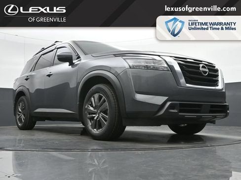 Used 2022 Nissan Pathfinder SV FWD image 10