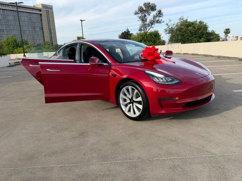 Used 2020 Tesla Model 3 Standard Range Plus RWD image 33