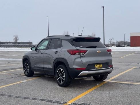 Used 2024 Chevrolet TrailBlazer LT w/ LT Cold Weather Package image 31