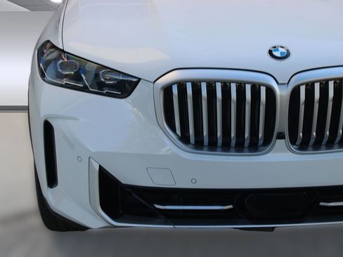 New 2026 BMW X5 sDrive40i image 11