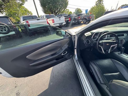 Used 2015 Chevrolet Camaro SS w/ RS Package RWD image 9