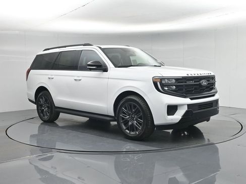 New 2026 Ford Expedition Platinum image 29