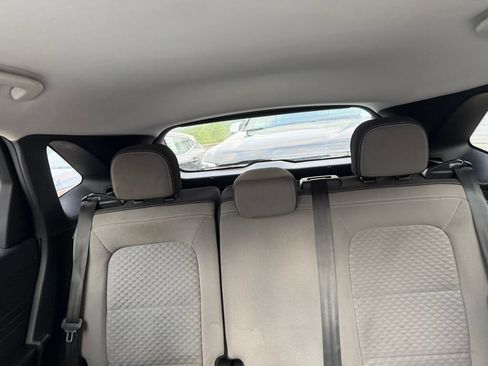 Used 2021 Ford Escape SE w/ SE Sport Appearance Package AWD/4WD image 19