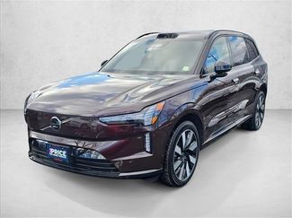 Used 2025 Volvo EX90 Ultra AWD/4WD video 1